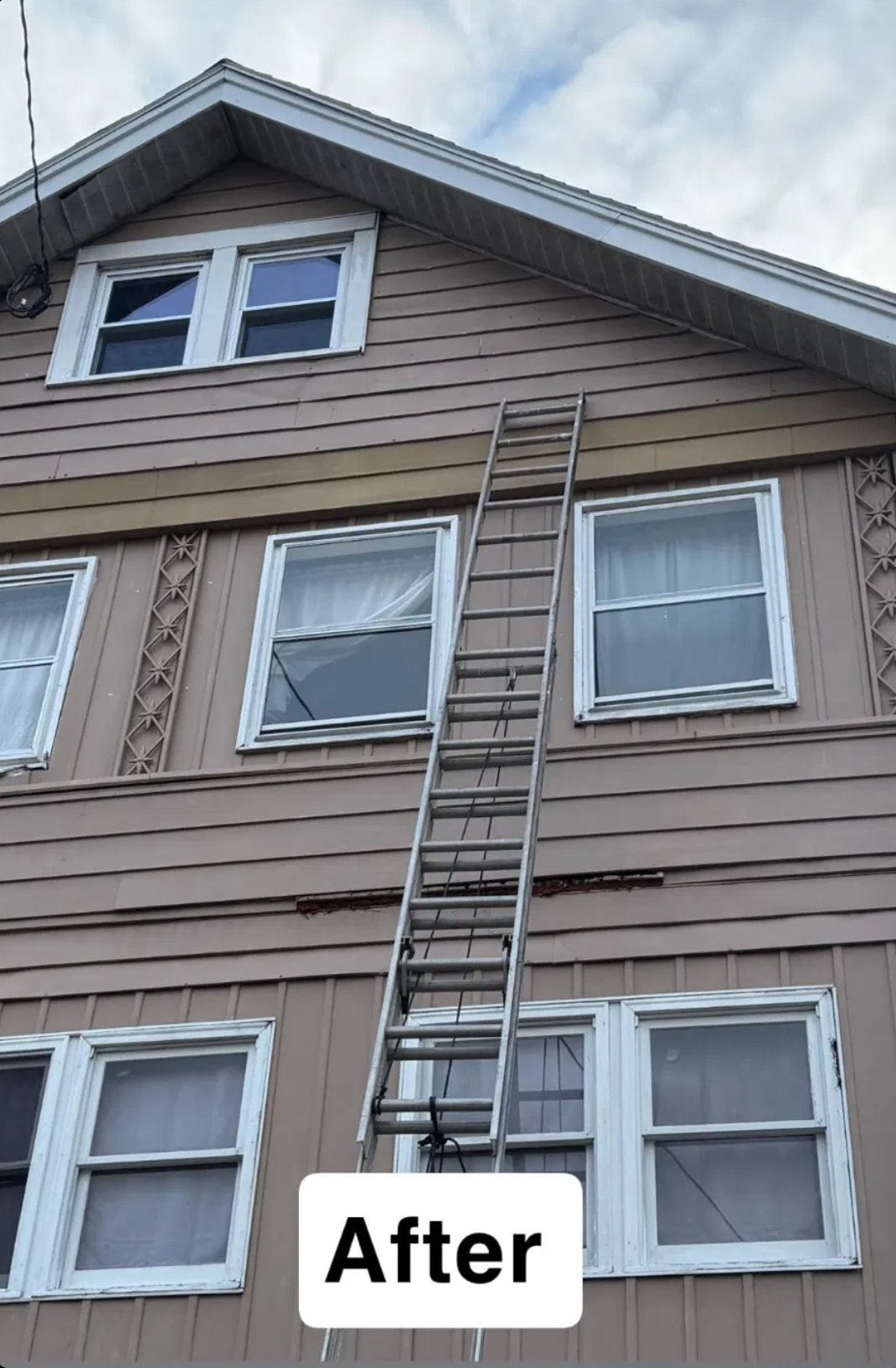 Clean new vinyl siding after Prime Care install